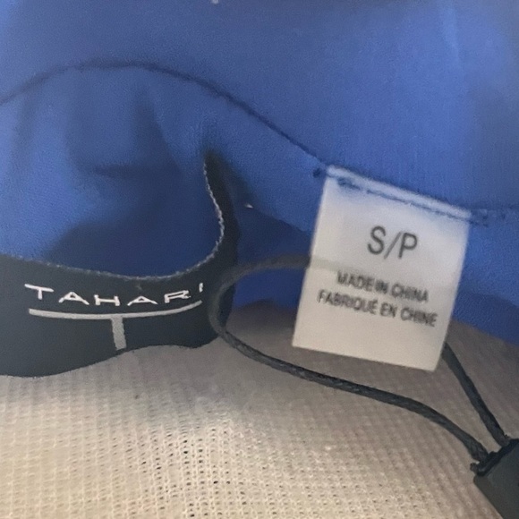 Gorgeous Sapphire Blue Tahari 3/4 Sleeve Crossbody Dress Size S/P - Picture 12 of 14